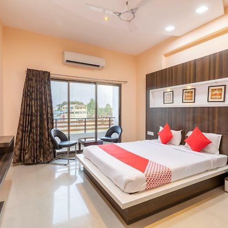 Oyo 42910 Hotel Rudra Palace Ratlām Exteriér fotografie