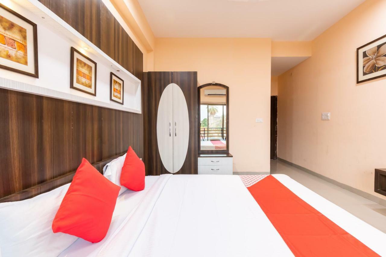 Oyo 42910 Hotel Rudra Palace Ratlām Exteriér fotografie